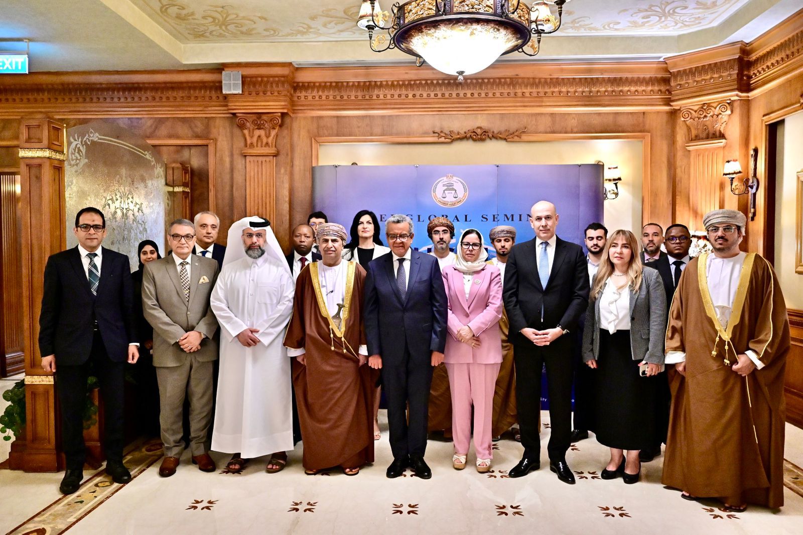 رئيس جهاز الرقابة المالية والإدارية للدولة يترأس وفد سلطنة عُمان في الندوة العالمية حول الذكاء الاصطناعي الاقتصادي